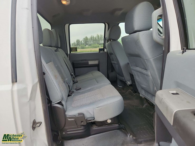 2016-ford-550-image-15