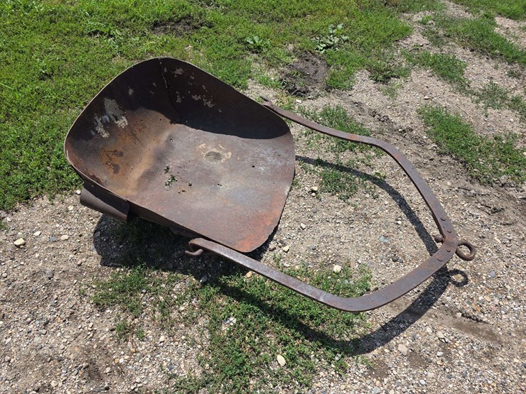 horse-drawn-dirt-mover,-rivets-in-back-image-1