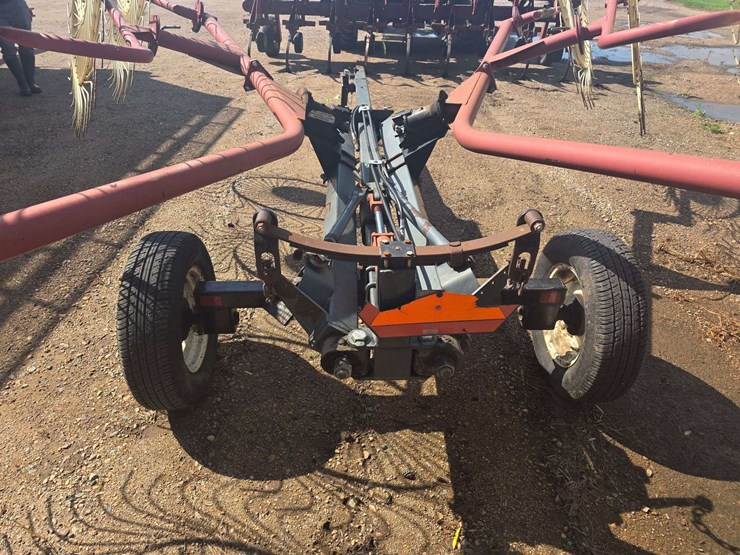 10-wheel-pull-type-wheel-rake,-hydraulic-lift,-brand:-omi-agc,-14”-tires-on-4-bolt-rims-image-11