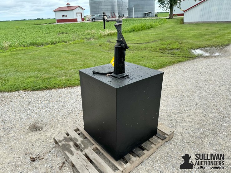 steel-bulk-oil-tank-w/-pump-image-7