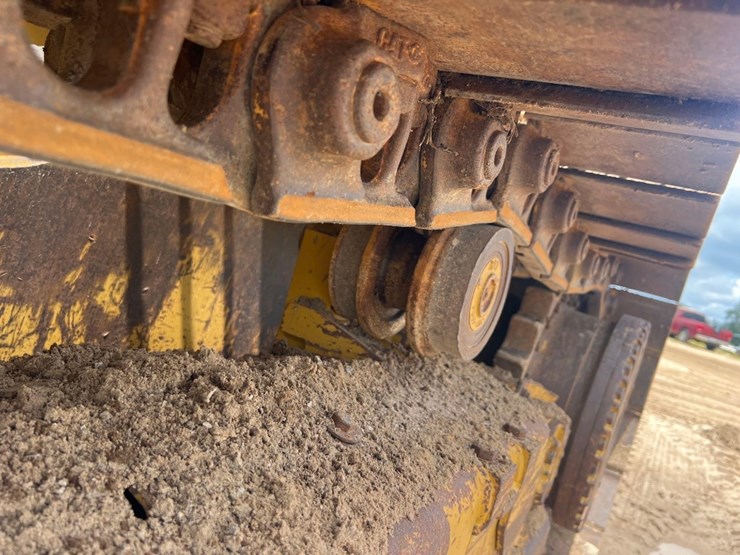 2015-caterpillar-d6k2-xl-image-25