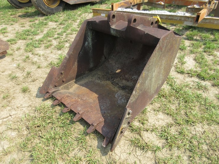 excavator-bucket-image-1