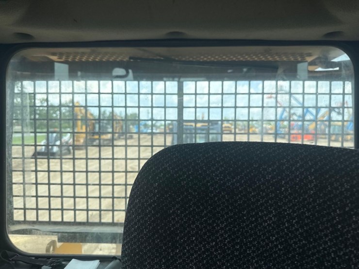 caterpillar-d6t-lgp-image-33