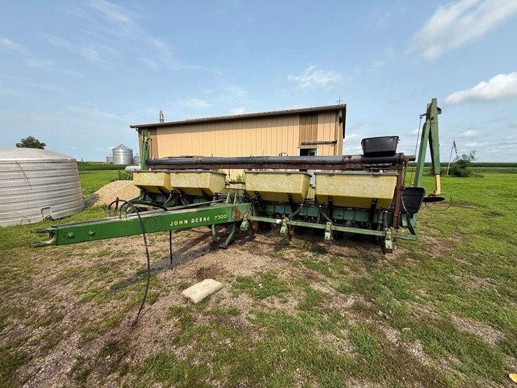 john-deere-7000-image-2
