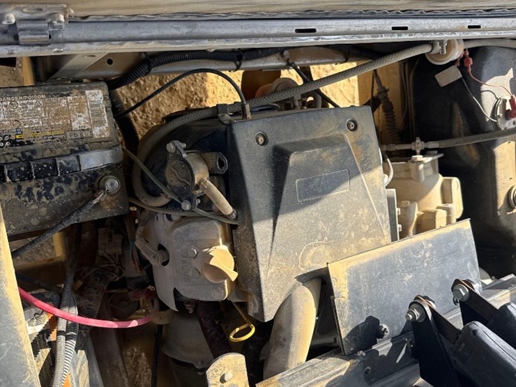 2019-ingersoll-rand-club-car-carry-all-1500-utv-image-7