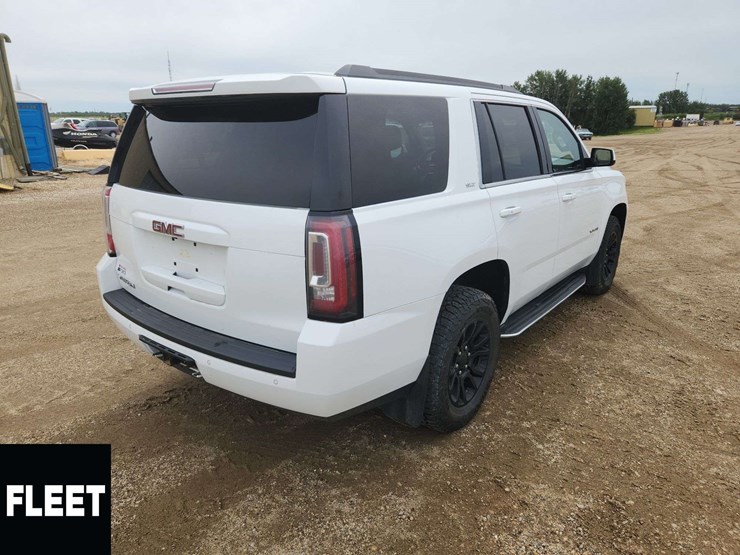 2018-gmc-yukon-slt-image-3