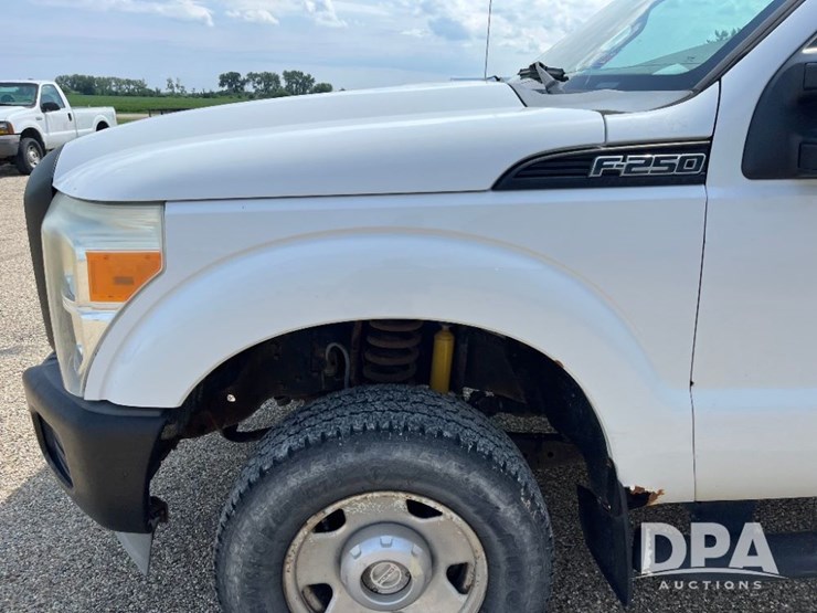 2011-ford-f250-image-17