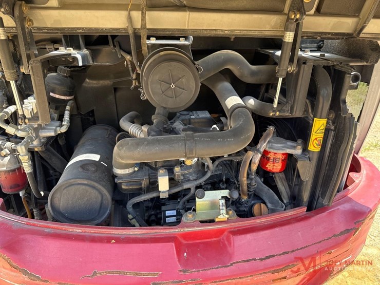 2019-takeuchi-tb230-image-16