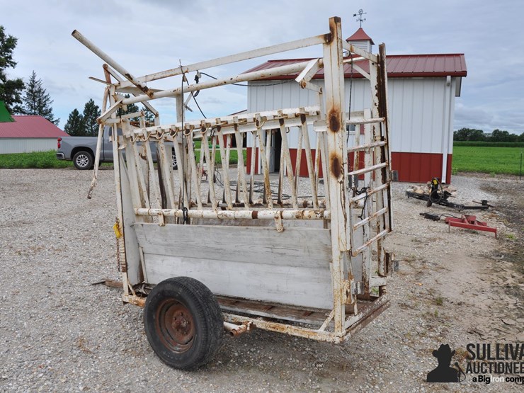 portable-cattle-chute-image-7