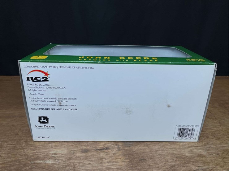 1/16-john-deere-2010-crawler-2003-plow-city-nib-ertl-image-8