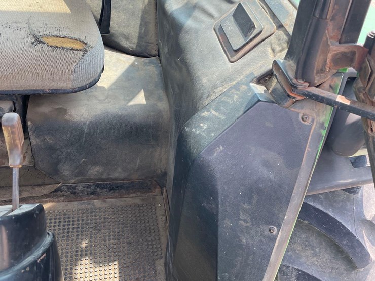 john-deere-4230-image-40
