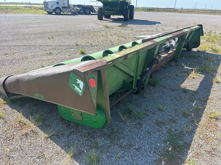 john-deere-843-image-10