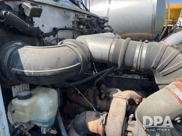 1993-peterbilt-377-image-80