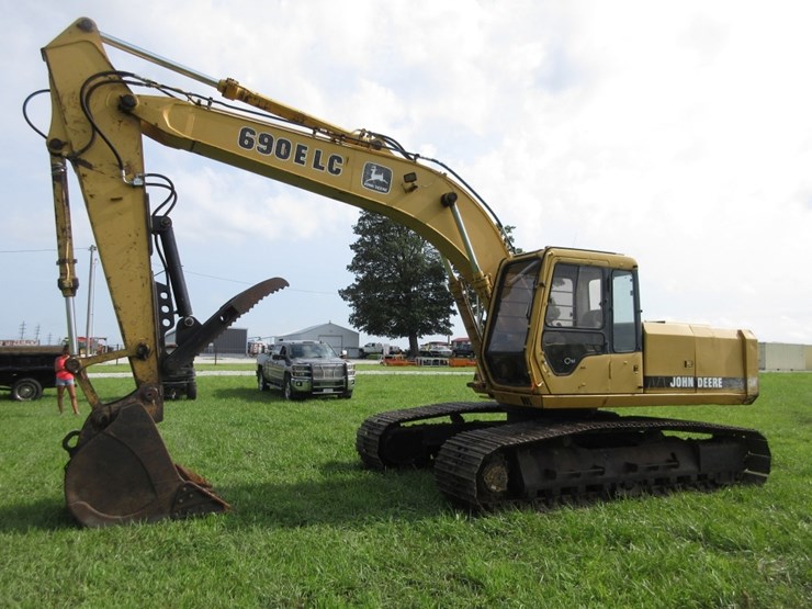 1997-john-deere-690-image-1