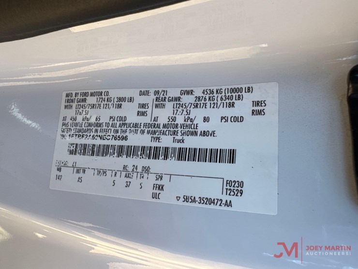 2022-ford-f250-xl-image-30
