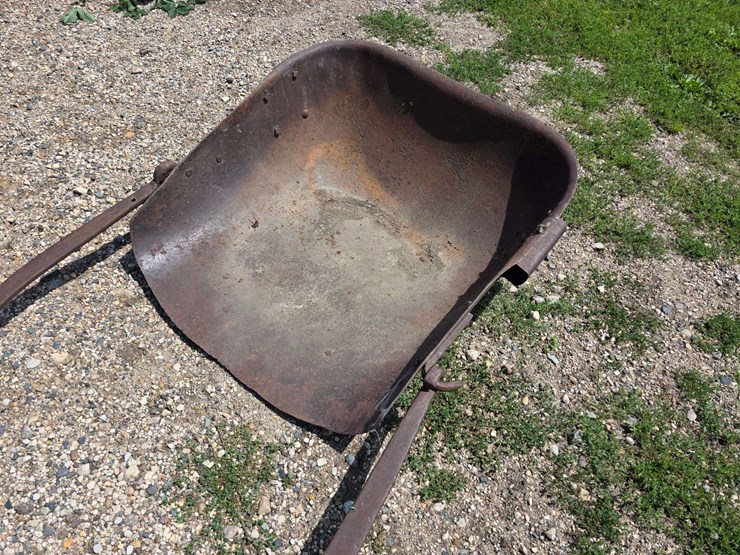 horse-drawn-dirt-mover,-solid-back-image-4