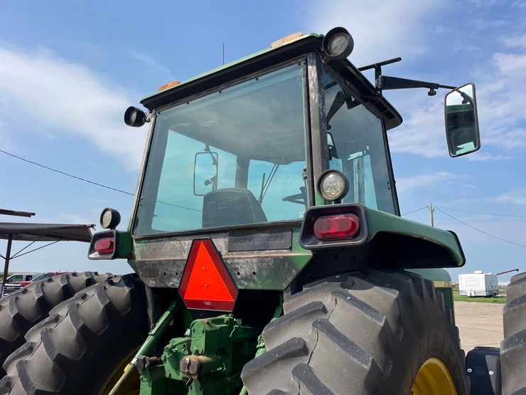 john-deere-4755-image-13