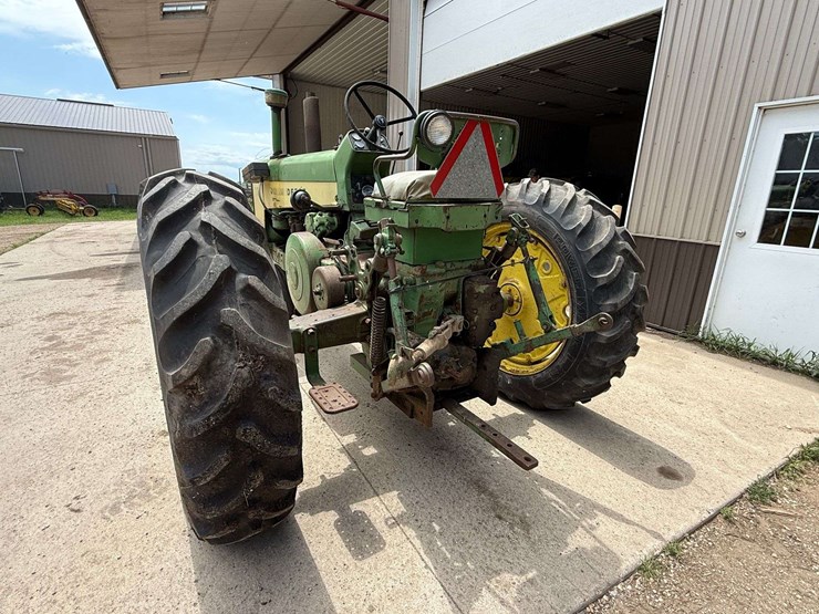 1959-john-deere-730-image-11
