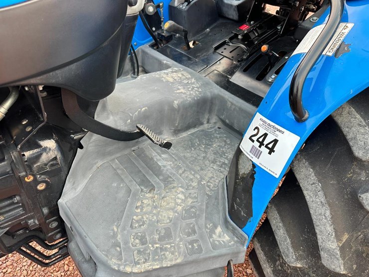 2005-new-holland-tn75a-image-34