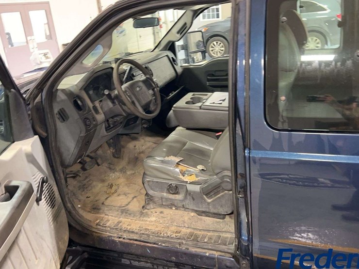 2014-ford-f350-image-9