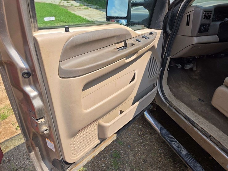 2004-ford-f350-xlt-image-19