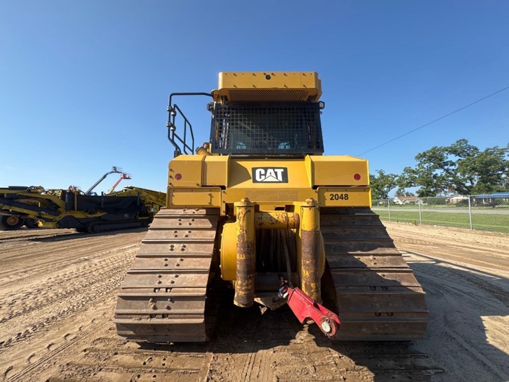 caterpillar-d6t-lgp-image-7