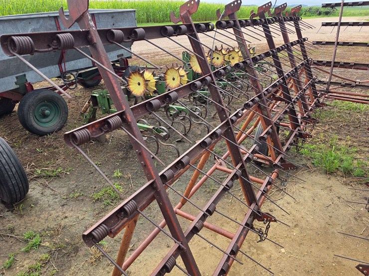 melroe-spike-tooth-dray,-approx-30’,-has-7-–-4’6”-sections,-sn:-406095-image-11