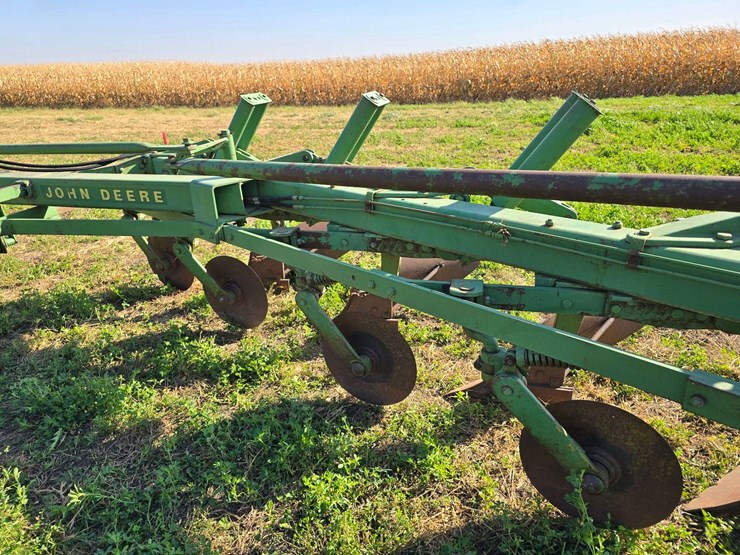 john-deere-6-image-12