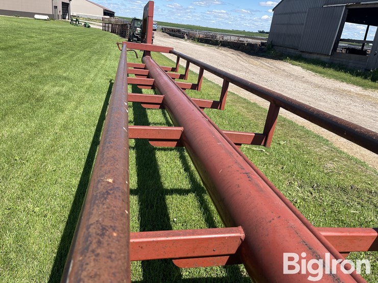 red-rhino-40'-gooseneck-hay-trailer-image-17