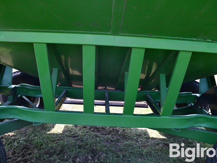 unverferth-gw-530-gravity-wagon-image-20