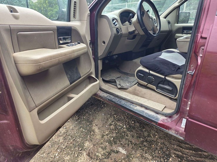 2004-ford-f150-xlt-image-21
