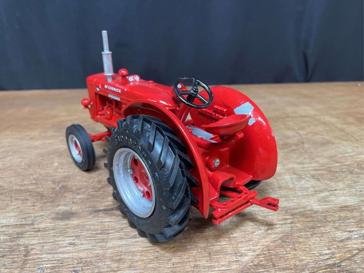 1/16-mccormick-w-4-1990-lafayette-c&m-image-4