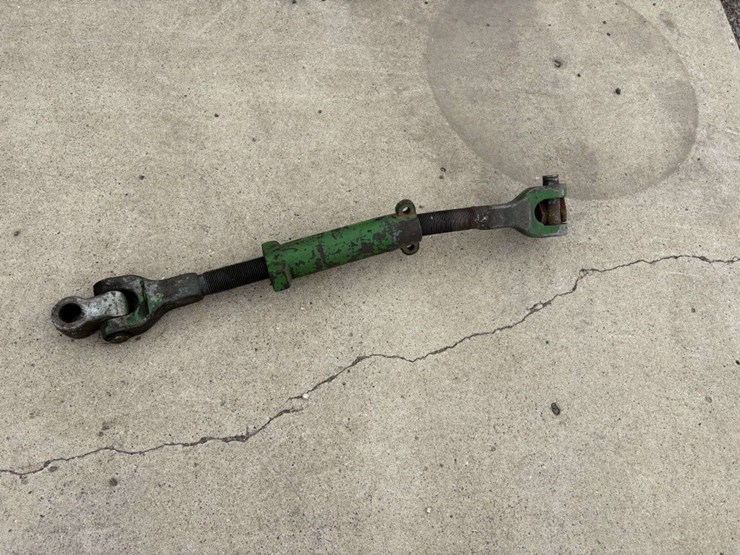 john-deere-4560-image-1