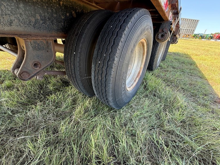 pj-flatbed-image-11
