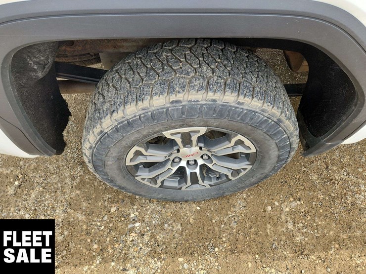 2020-gmc-sierra-1500-image-24