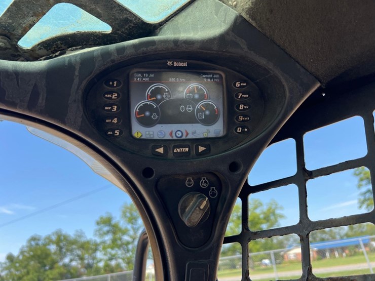 2018-bobcat-t450-image-30