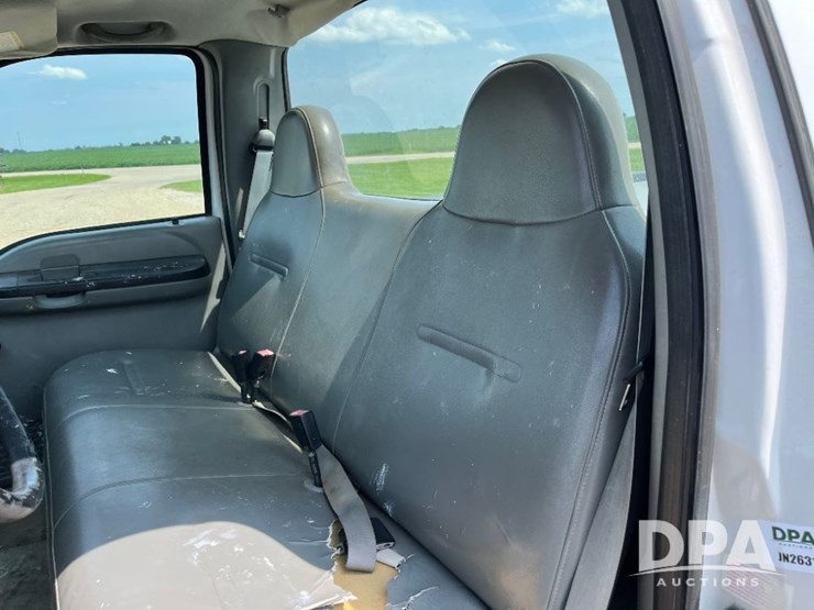 2005-ford-f250-xl-image-50