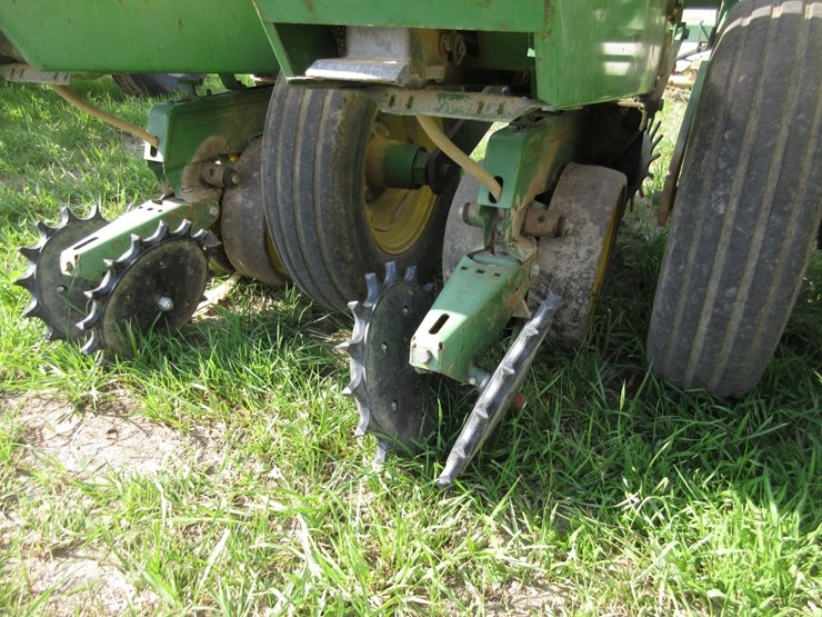 john-deere-7000-image-4