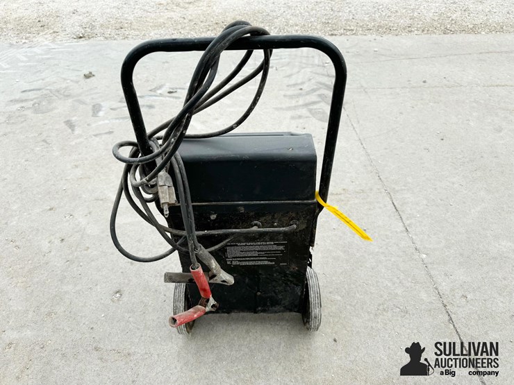 diehard-200.71460-battery-charger-/-engine-starter-image-6