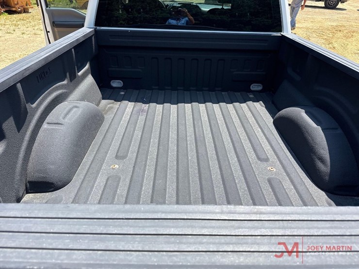 2016-ford-f150-xl-image-12
