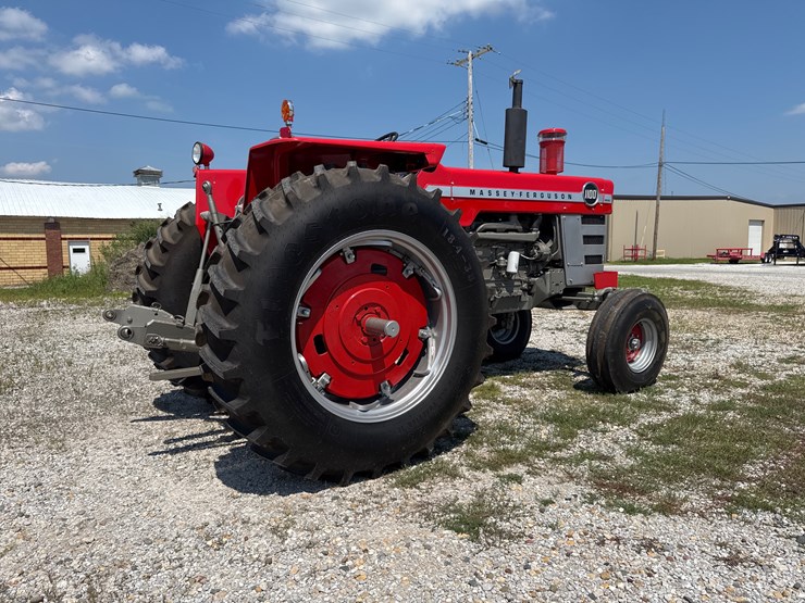 massey-ferguson-1100-image-16