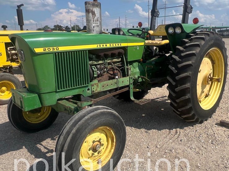 john-deere-2030-image-1