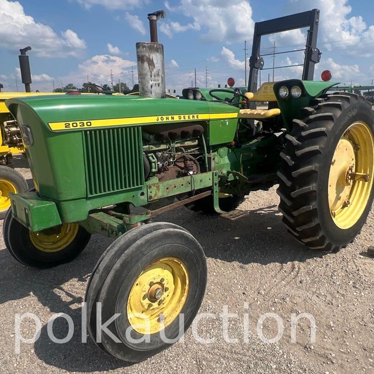 JOHN DEERE 2030
