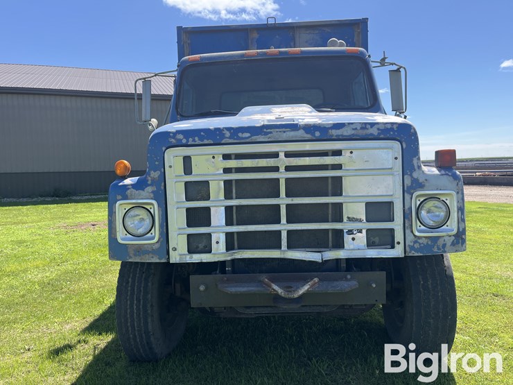 1984-international-f2375-t/a-silage-truck-image-2