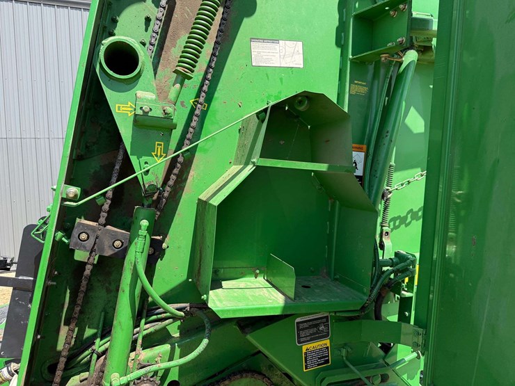 2006-john-deere-567-image-28