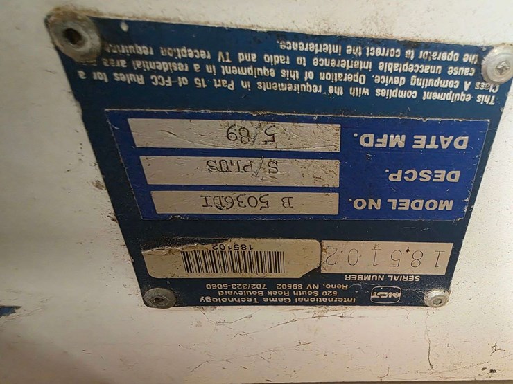 five-times-pay-slot-machine,-has-keys,-have-no-had-working-for-a-number-of-years-image-6