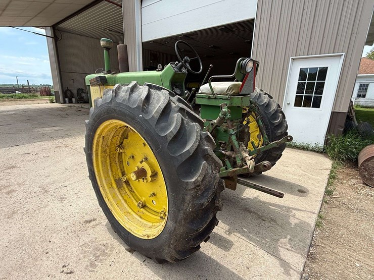 1959-john-deere-730-image-12