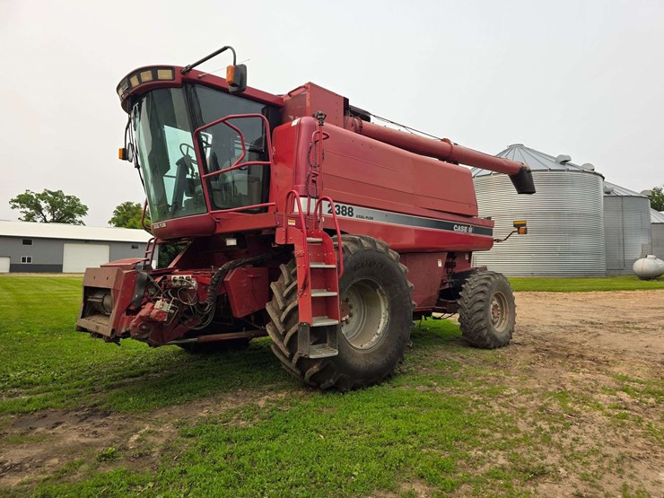 2002-case-ih-2388-image-24