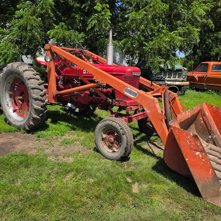 Farmall H with Dual Loader, Wide Front, 6.00-16 Fronts, 13.6-38 Rears, 540 PTO with Loader Pump, Whe