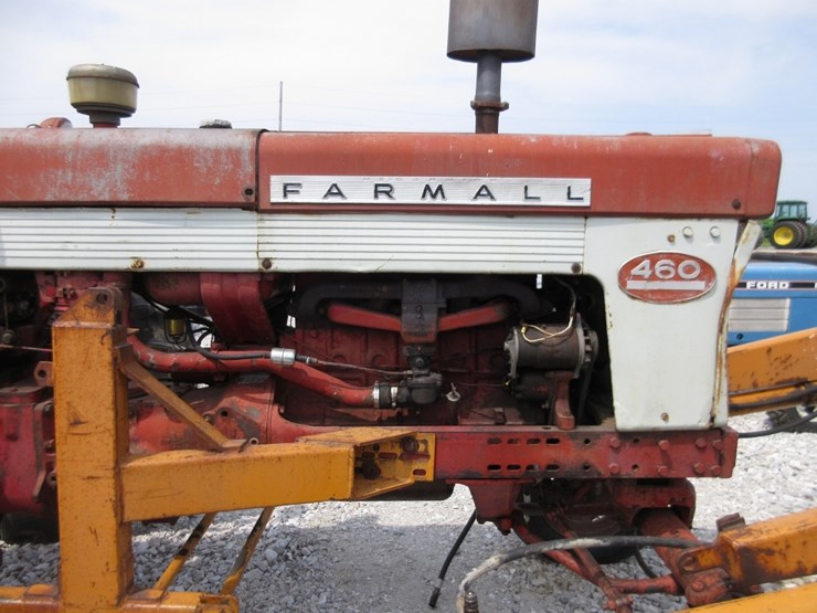 farmall-460-tractor-image-10